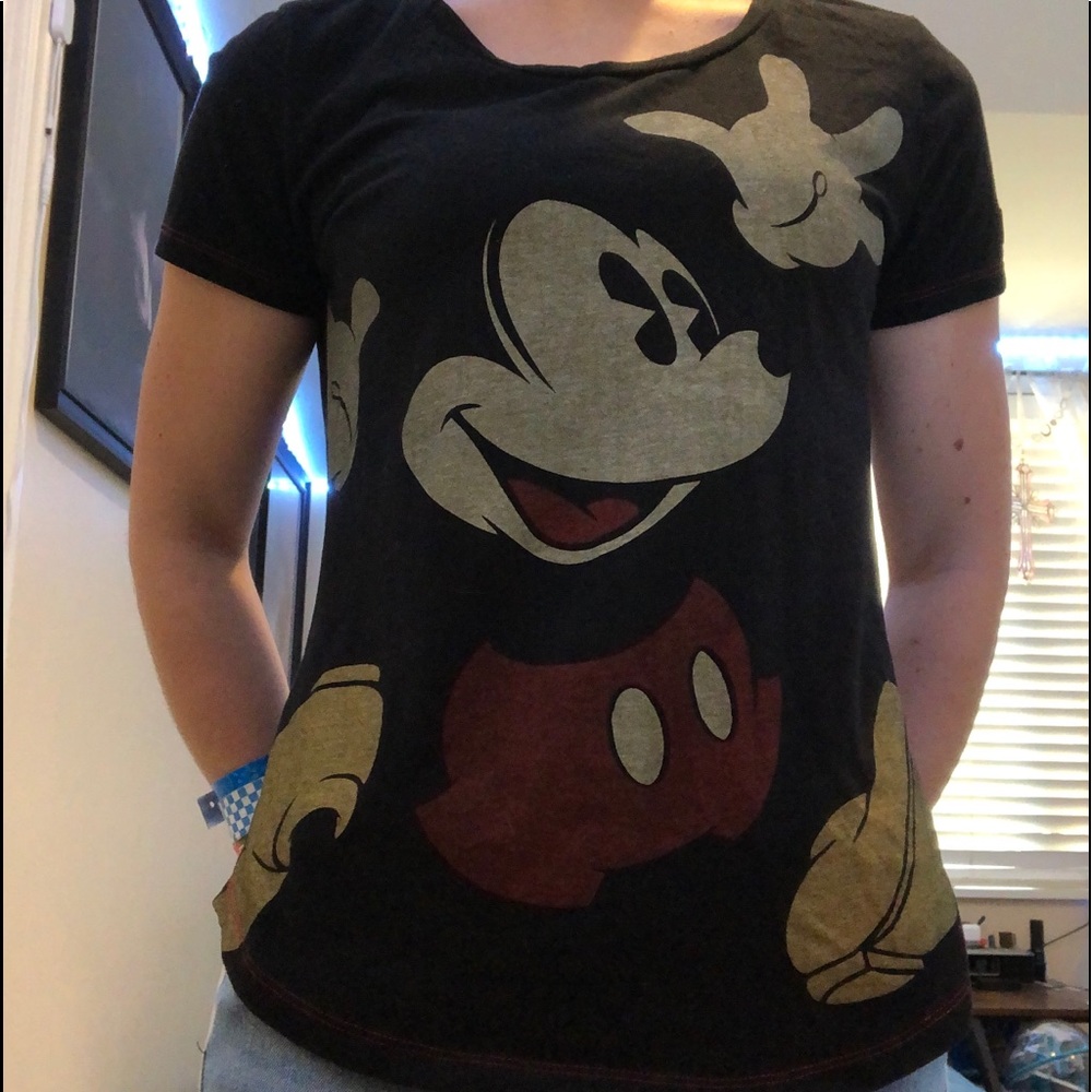 Short sleeve shirt